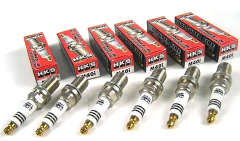 Fynd HKS M40I Tändstift (HR8)